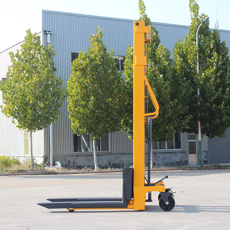 Ручной штабелер для поддонов