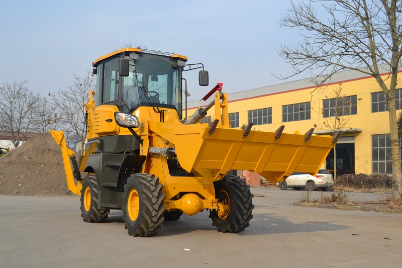 Тяжелый 4x4 мини-экскаватор